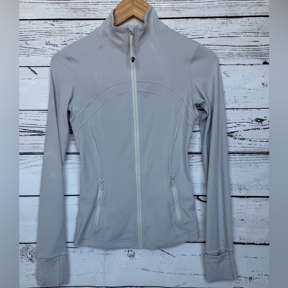 Lululemon Define Nulu Women's Ultra Light Grey Zip Jacket SZ 4 LW4CI1S RN 106259